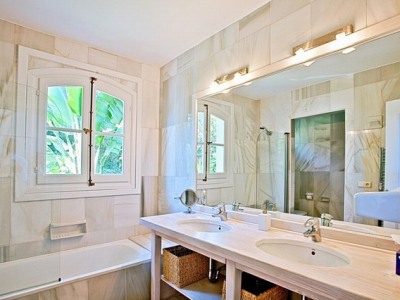 Benahavis property: Benahavis, Spain | Commercial for sale 246068