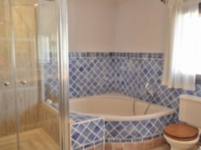 Estepona property: Villa for sale in Estepona, Malaga 246121