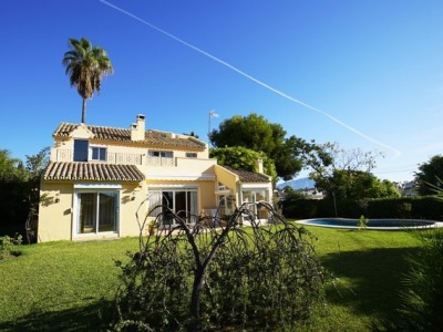 Estepona property: Villa for sale in Estepona 246361