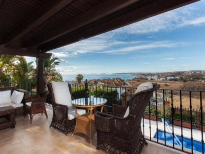 Estepona property: Villa with 4 bedroom in Estepona 246513