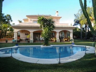 Estepona property: Villa for sale in Estepona 246542