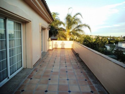 Estepona property: Malaga property | 4 bedroom Villa 246542