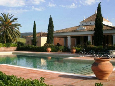 San Roque property: Commercial for sale in San Roque 246587
