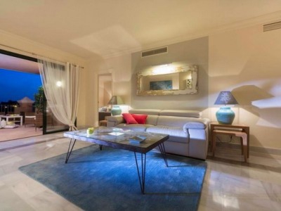 Benahavis property: Apartment with 3 bedroom in Benahavis, Spain 246600