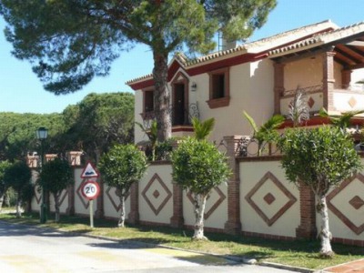 Estepona property: Villa with 4 bedroom in Estepona 246626