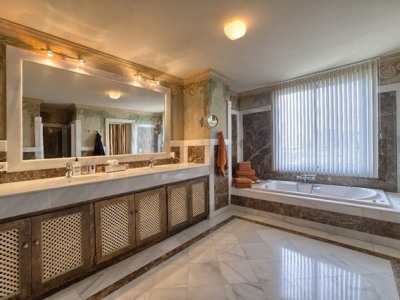 Benahavis property: Penthouse with 4 bedroom in Benahavis, Spain 246686