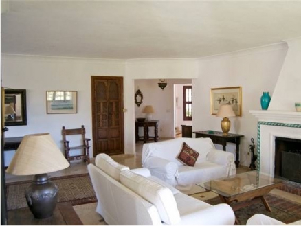 Villa to rent in town, Malaga 247343