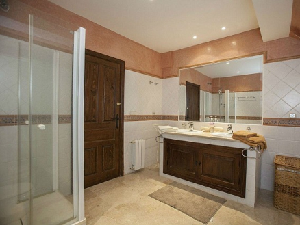 Nueva Andalucia property: Malaga property | 5 bedroom Villa 247352