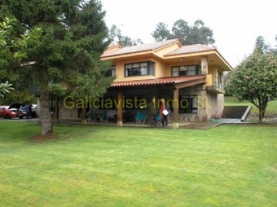 Villa for sale in town 247518