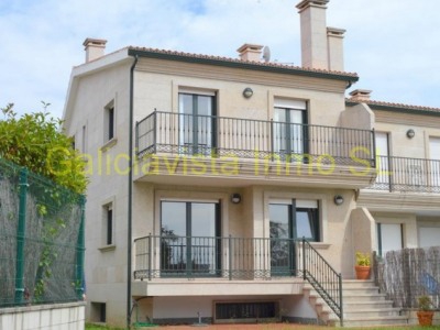 Townhome with 4 bedroom in town, Spain 247545