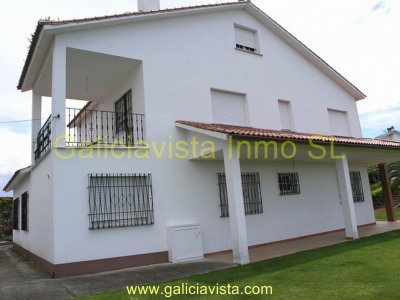 Villa for sale in town 247568