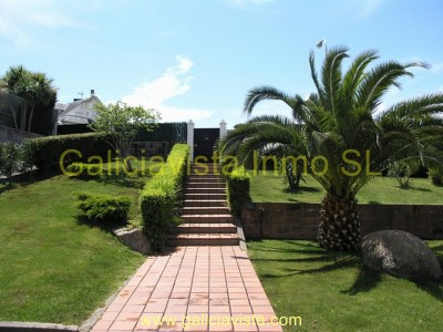 Villa for sale in town, Pontevedra 247568