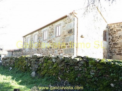 Townhome with 4 bedroom in town 247575