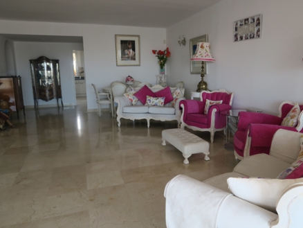 Riviera del Sol property: Malaga property | 3 bedroom Apartment 247597