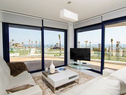 Punta Prima property: Apartment with 3 bedroom in Punta Prima 248875
