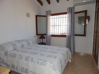 Alicante property | 4 bedroom Villa 248878