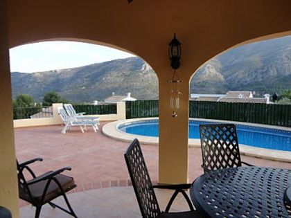 Pedreguer property: Villa with 4 bedroom in Pedreguer 250057