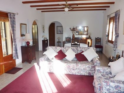 Villa for sale in town, Alicante 251516