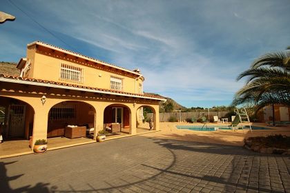 Benichembla property: Villa with 4 bedroom in Benichembla, Spain 251842