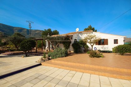 Parcent property: Villa with 4 bedroom in Parcent, Spain 251857