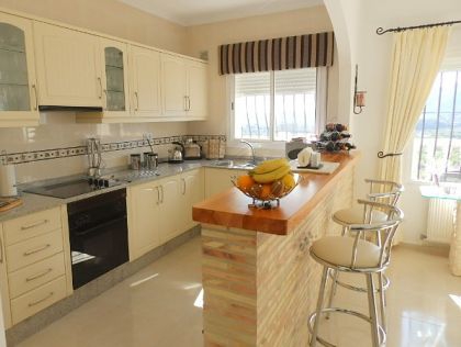 Jalon property: Villa with 5 bedroom in Jalon 251924