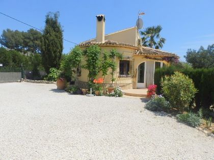 Jalon property: Villa for sale in Jalon, Spain 251971