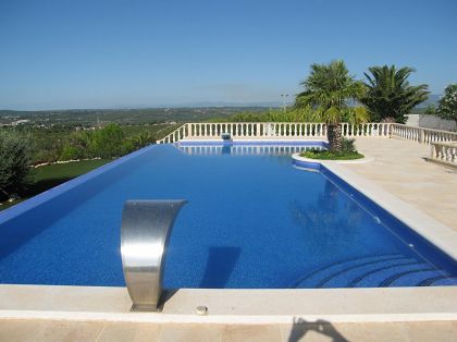 Villa for sale in town, Spain 252332