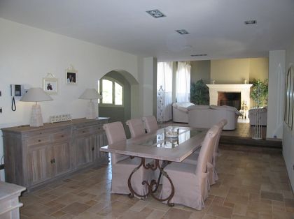 Villa with 4 bedroom in town 252332