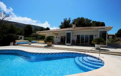 Villa with 3 bedroom in town 252430