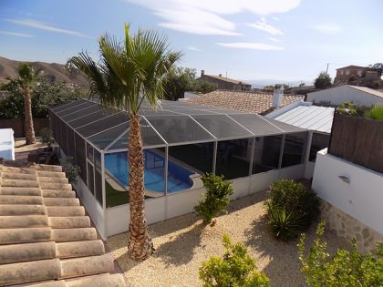 Villa with 5 bedroom in town 252543