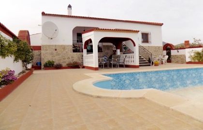 Villa for sale in town 252567