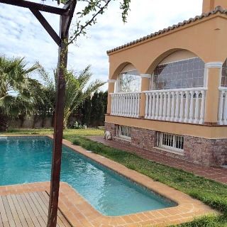 Villa with 3 bedroom in town 252570