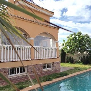 Villa for sale in town, Alicante 252570