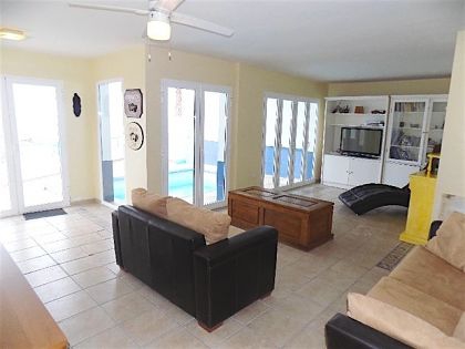 Villa with 3 bedroom in town 252590