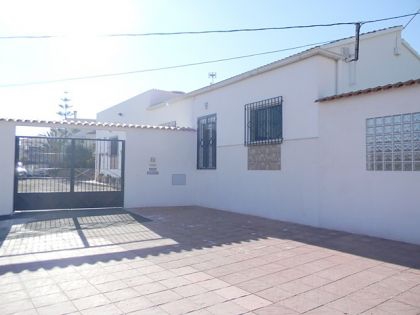 Villa with 4 bedroom in town 252612