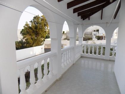 Villa with 3 bedroom in town 252614