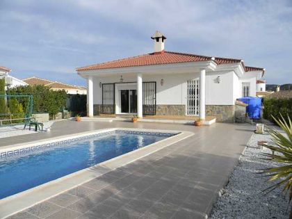 Villa for sale in town 252624