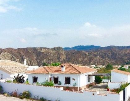 Villa for sale in town 252639