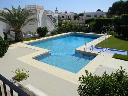 Villa for sale in town, Spain 252644