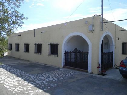 Villa for sale in town 252645