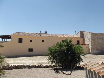 Villa for sale in town 252653