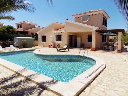 Villa for sale in town 252667