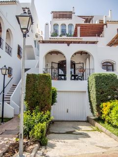 Villa for sale in town 252670