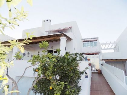 Villa for sale in town 252672