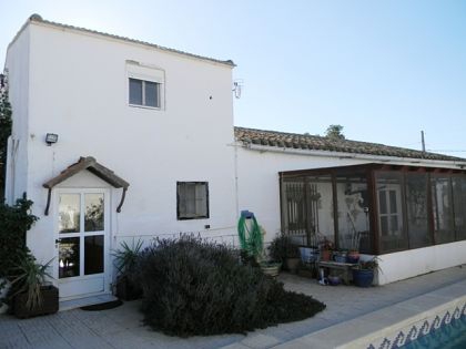 Villa for sale in town, Spain 252674