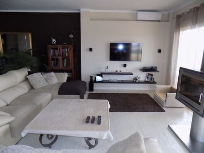 Villa for sale in town, Alicante 252693