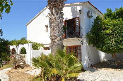 Villa for sale in town 252699