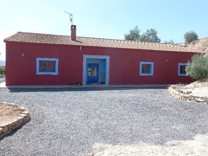 Villa with 4 bedroom in town, Spain 252701