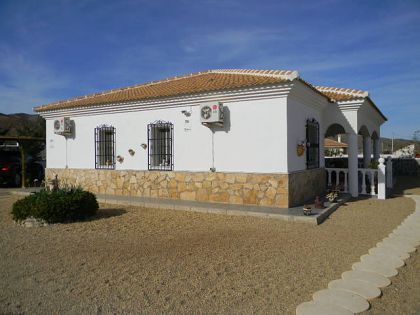 Villa for sale in town, Spain 252703