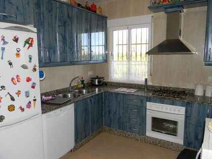 Villa for sale in town, Alicante 252703